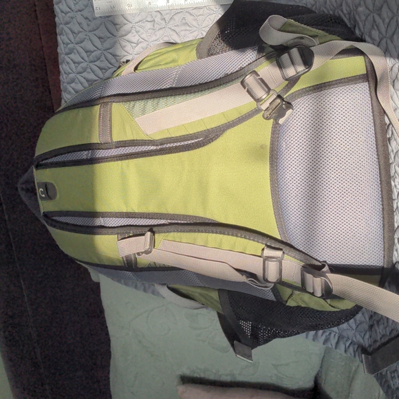 L.L. Bean Backpack 🎒 - Picture 2 of 7